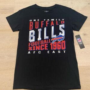 NWT Buffalo Bills Women NFL Black and Red Game Day Football T-Shirt Size Small 🏈